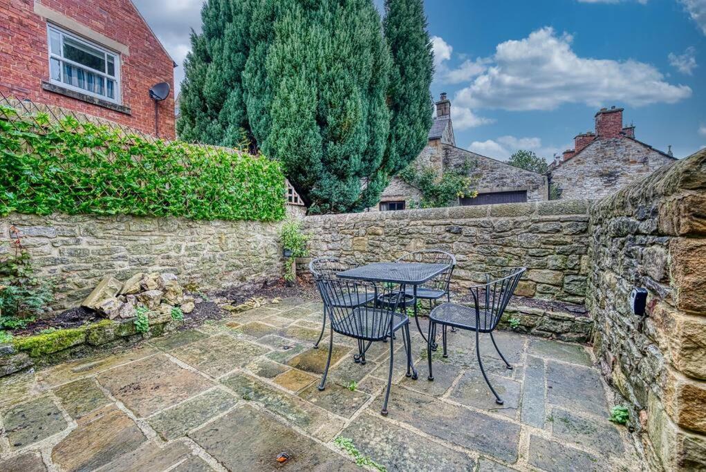 Delightful Two-Bedroom Cottage In The Heart Of Bakewell Exterior foto